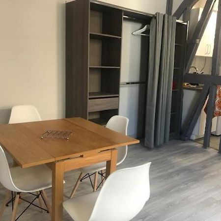 Vieux Marché Apartamento Ruan Exterior foto